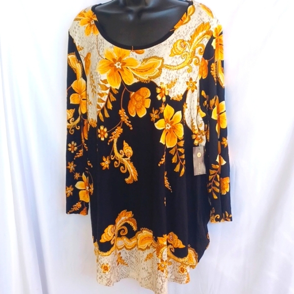 JM Collection,  knit tunic/top, black, gold floral design - Picture 1 of 6